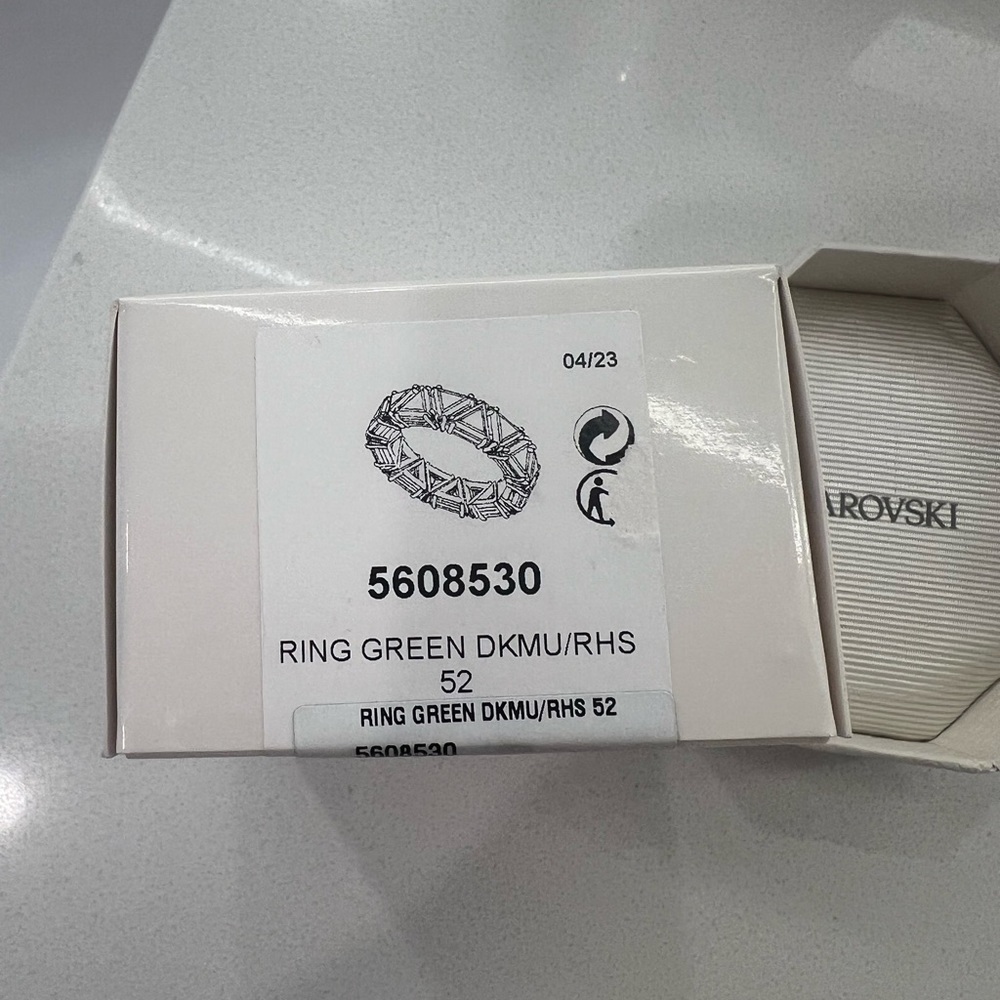 Swarovski ring - Picture 7 of 8